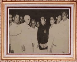 Guru Gopinath with Nehru Guru Gopinath with Nehru